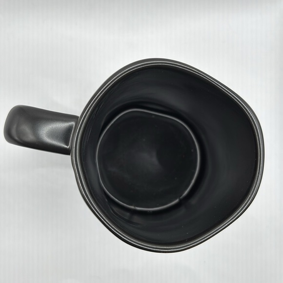 Rae Dunn ‘MOM' Mug - black with white. Perfect condition - Picture 4 of 5